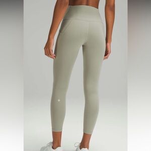 Lululemon Wunder Train High-Rise Tight with Pockets 25" Size 6